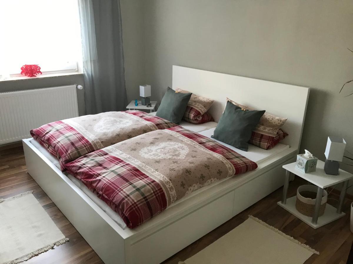 Ferienwohnung Von Paris Petersberg  Exteriör bild
