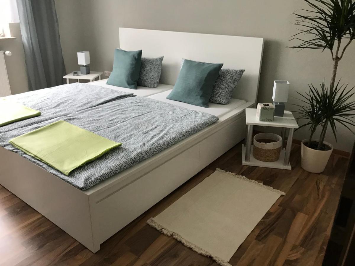 Ferienwohnung Von Paris Petersberg  Exteriör bild
